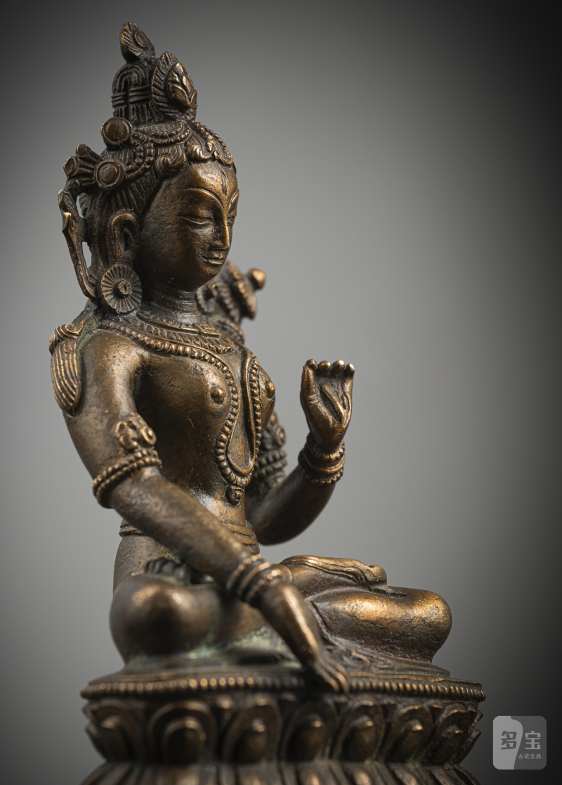 A BRONZE FIGURE OF A TARA - 图5